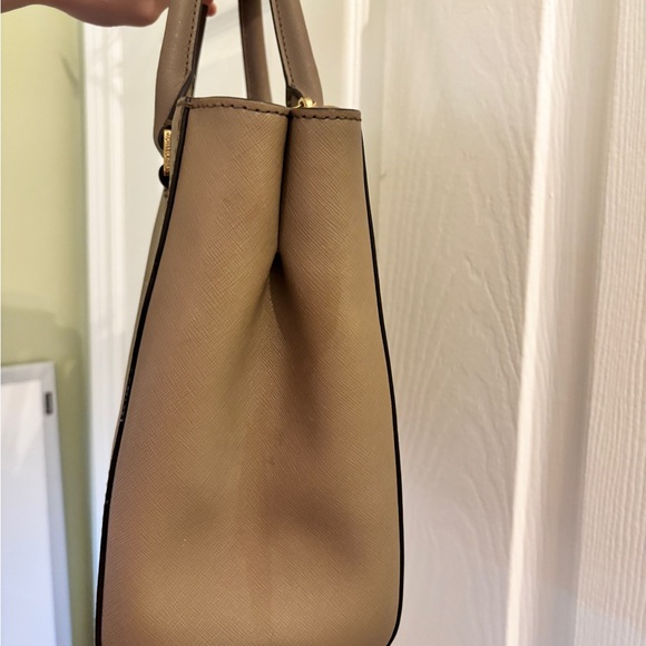 Michael Kors Handbag - Picture 4 of 9